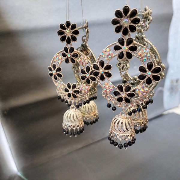 Trendy floral Earrings